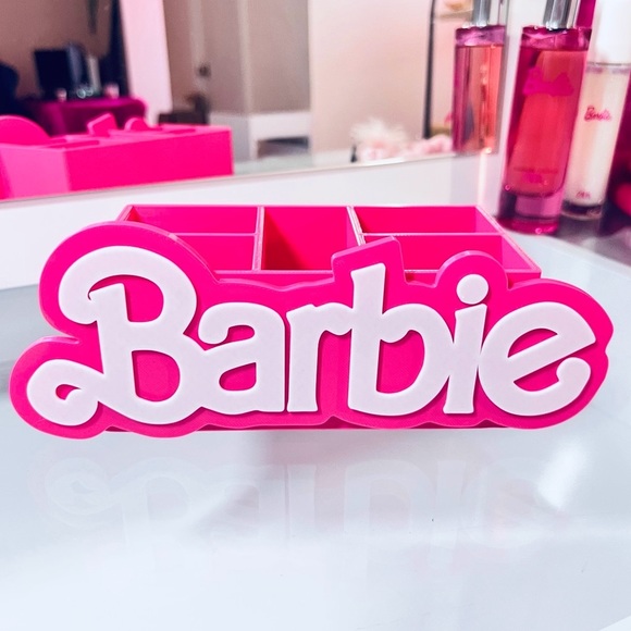 Barbie cosmetic organizer 💖 - Picture 2 of 10